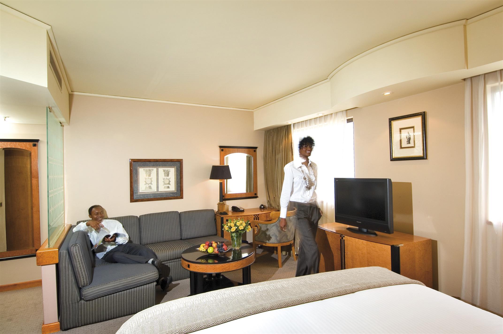Intercontinental Johannesburg Sandton Towers, An Ihg Hotel Bagian luar foto