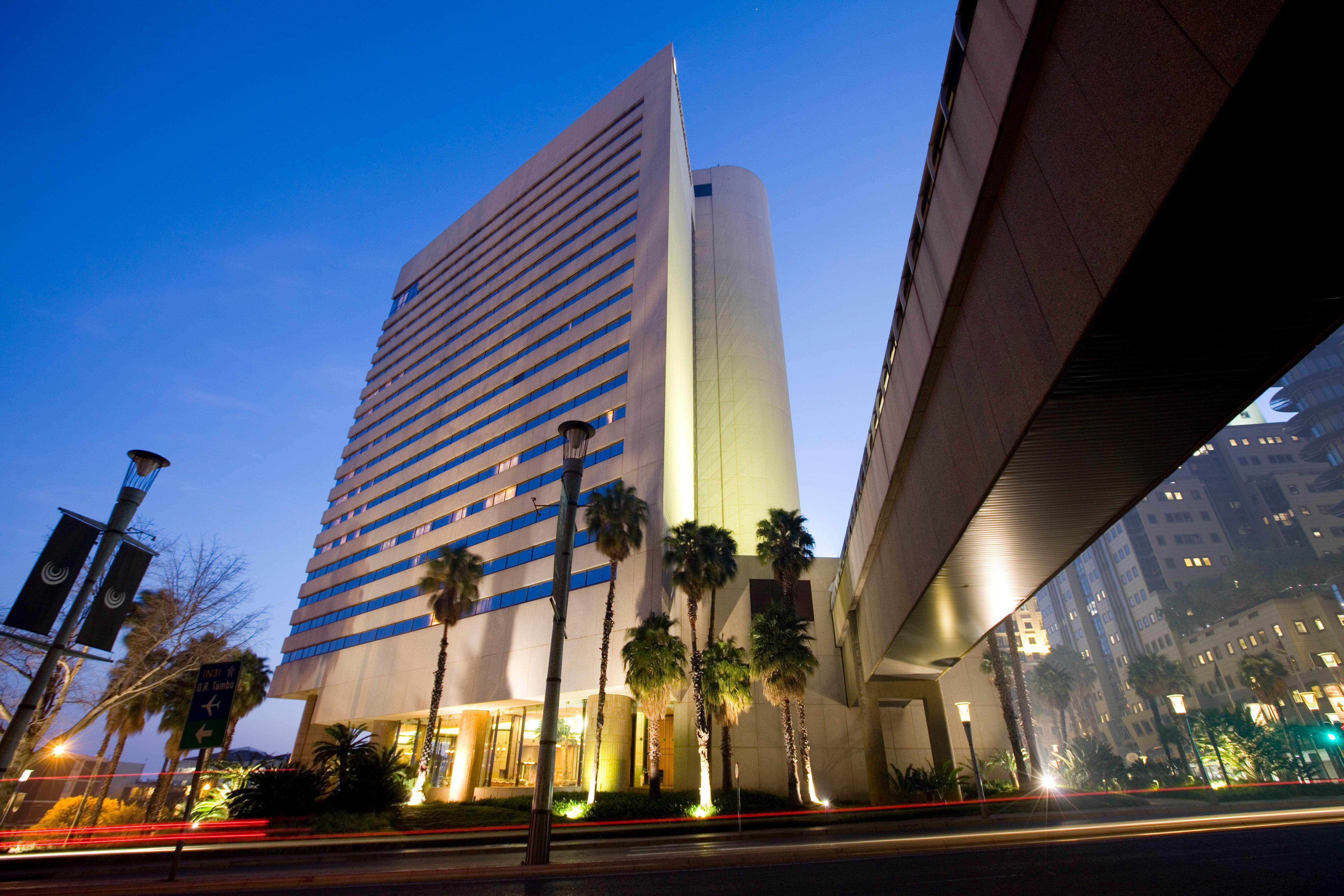 Intercontinental Johannesburg Sandton Towers, An Ihg Hotel Bagian luar foto