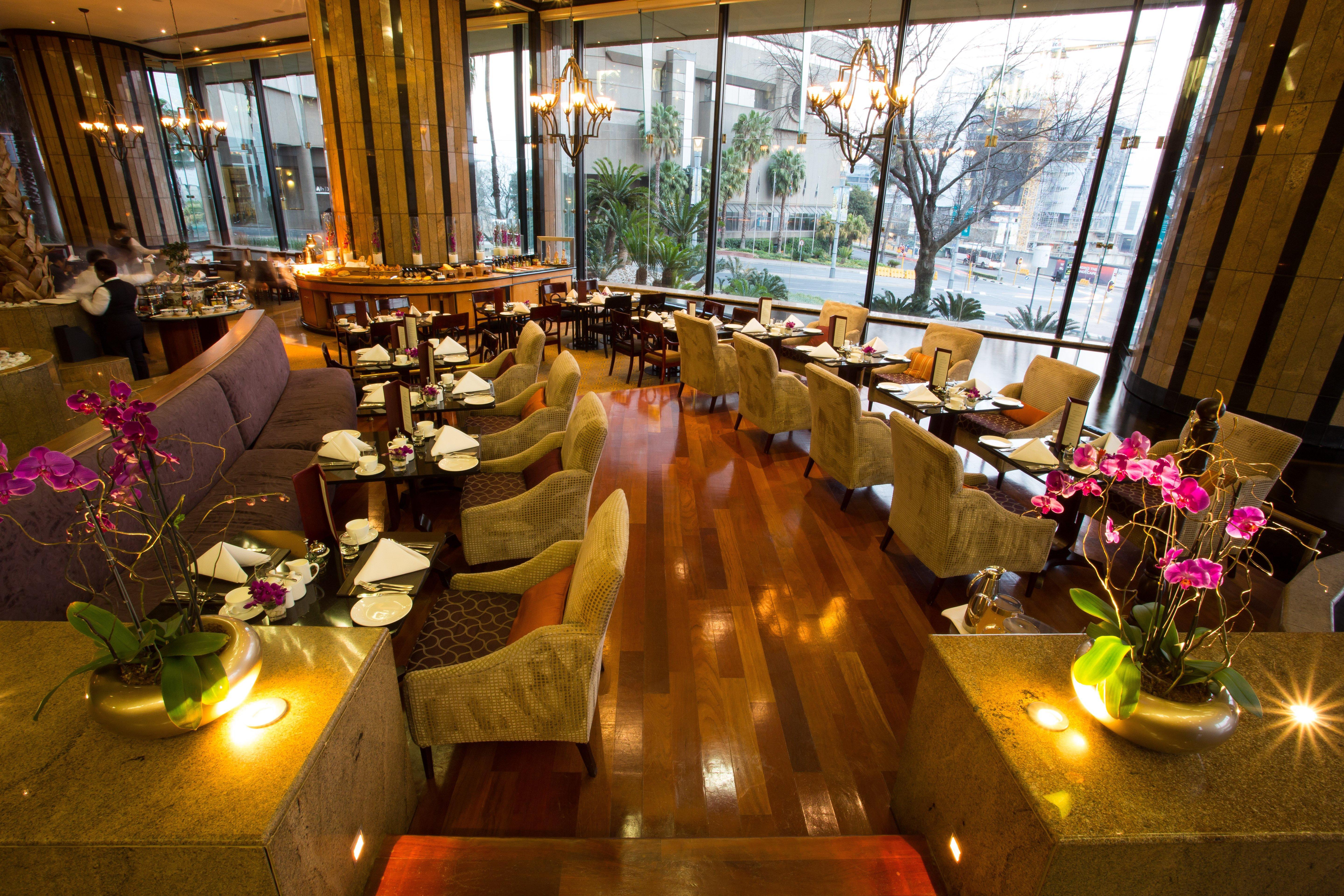 Intercontinental Johannesburg Sandton Towers, An Ihg Hotel Bagian luar foto