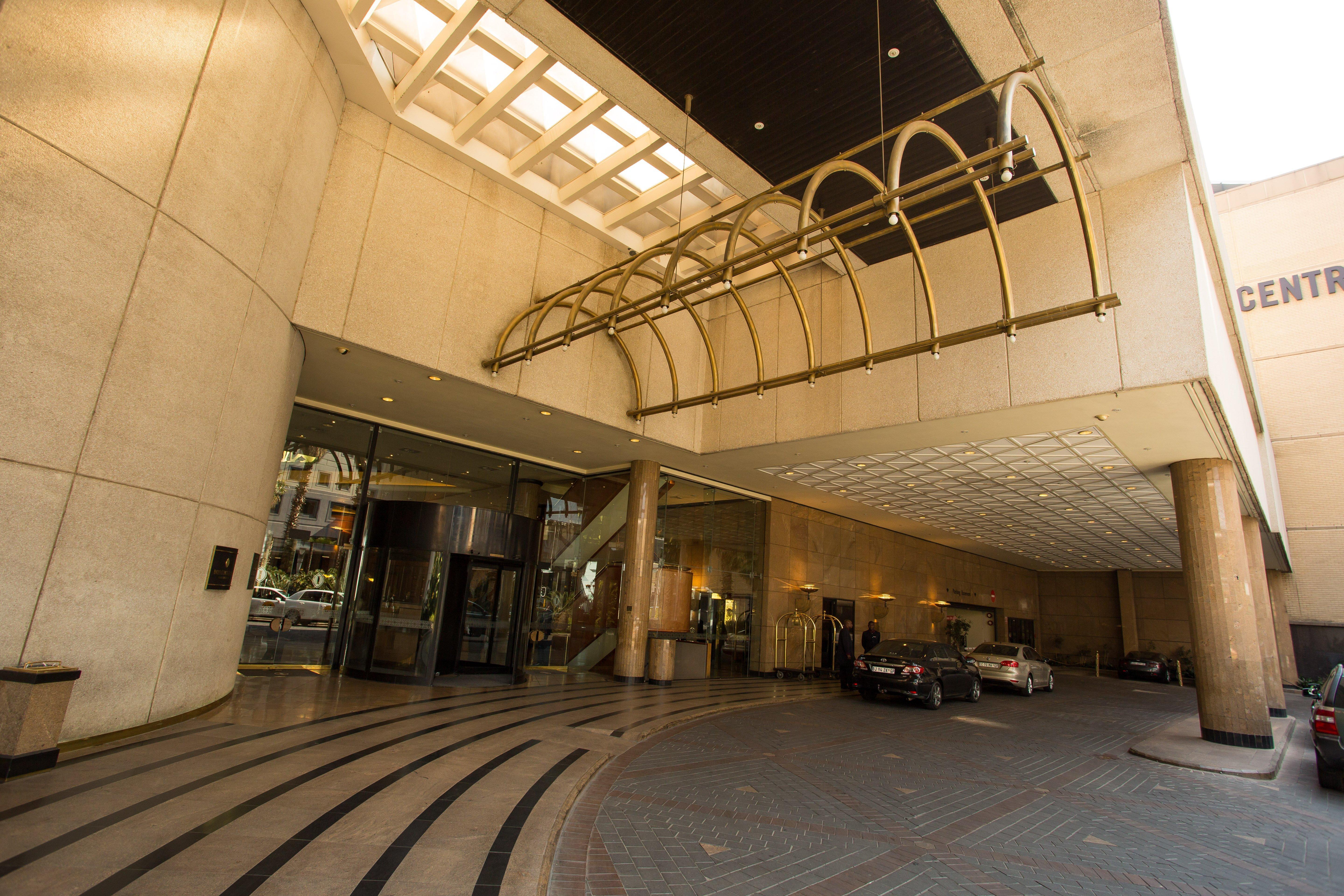 Intercontinental Johannesburg Sandton Towers, An Ihg Hotel Bagian luar foto